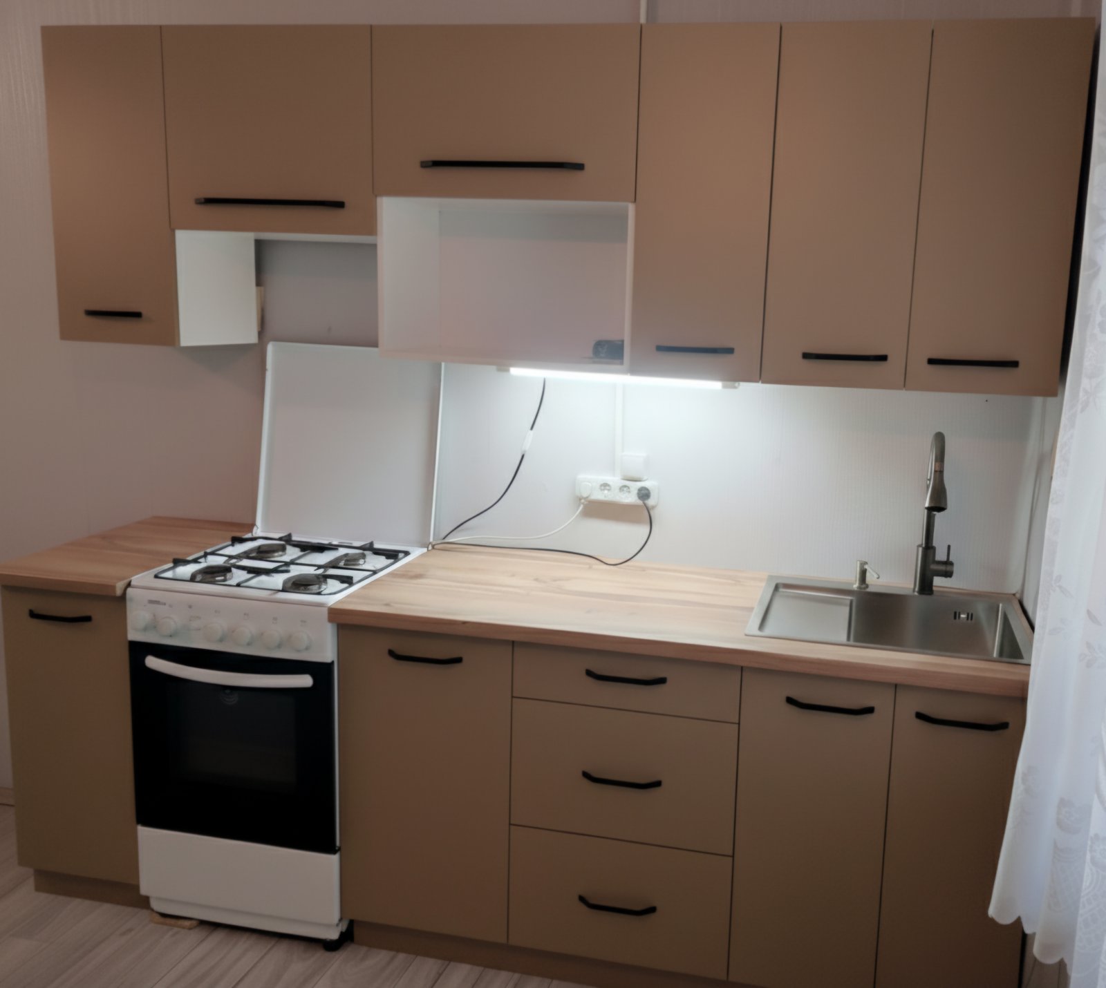 Прямая кухня МодернАрт 2,35 метра (капучино)