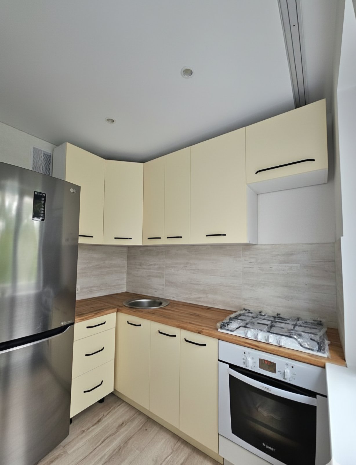 Угловая кухня Престиж 3,2 метра (ванильная)