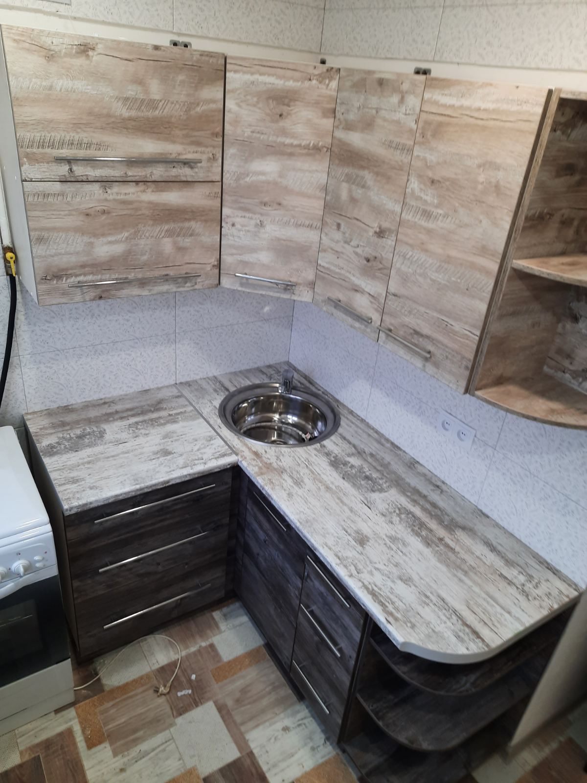 Угловая кухня БлэкВайт 3 метра (дуб юкон/сосна джексон)