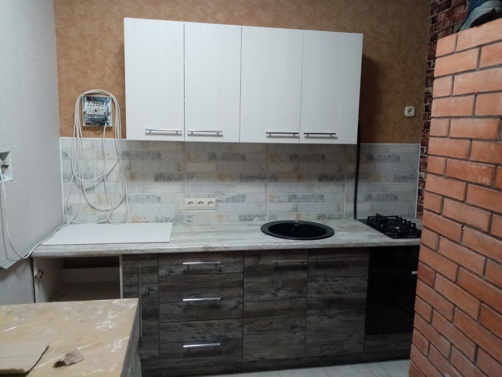 Прямая кухня Модерн Плюс 2,7 метра (бодега/сосна Джексон)