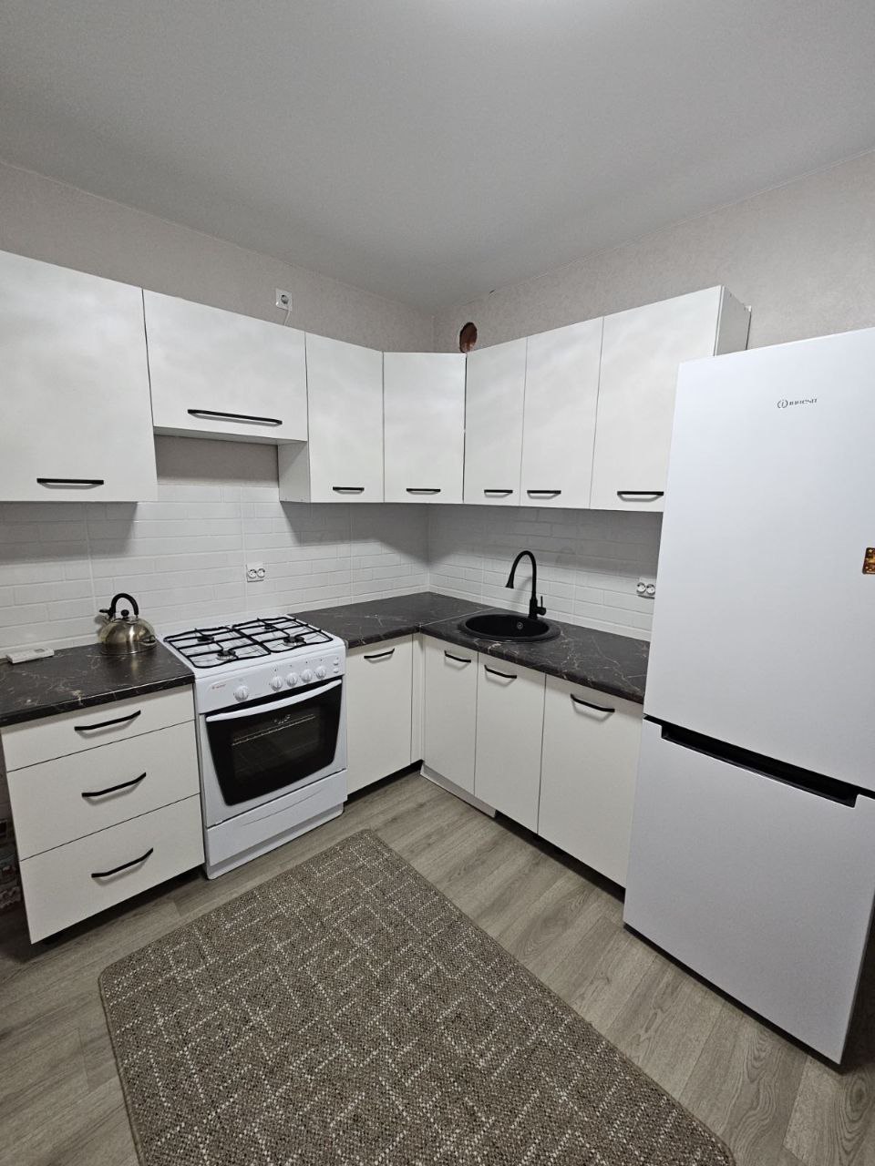 Угловая кухня Грация 3,8 метра (белая)