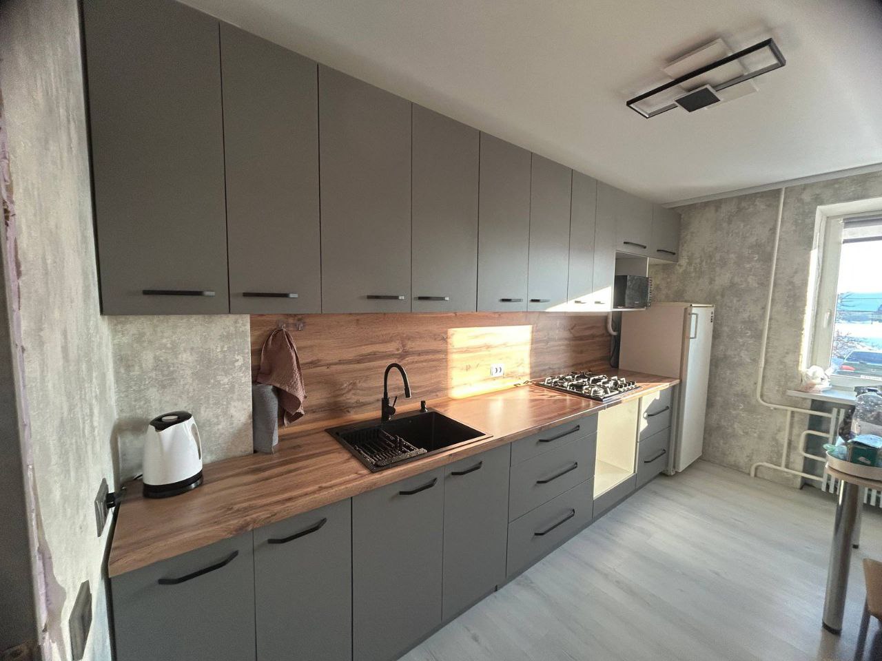 Прямая кухня Роскошь 4 метра (серый пыльный)