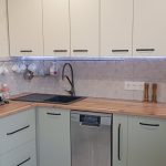 Угловая кухня Шик 4,3 метра (белый/зеленый шалфеевый)